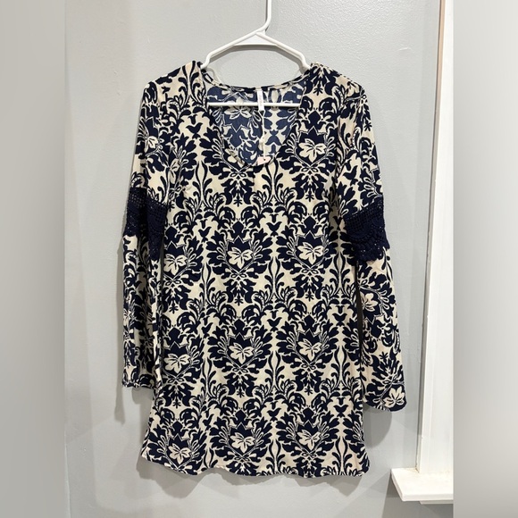 NWT Pink Blush Maternity Navy Blue/Tan Paisley‎ Long Sleeve Shirt Size S - Picture 1 of 10